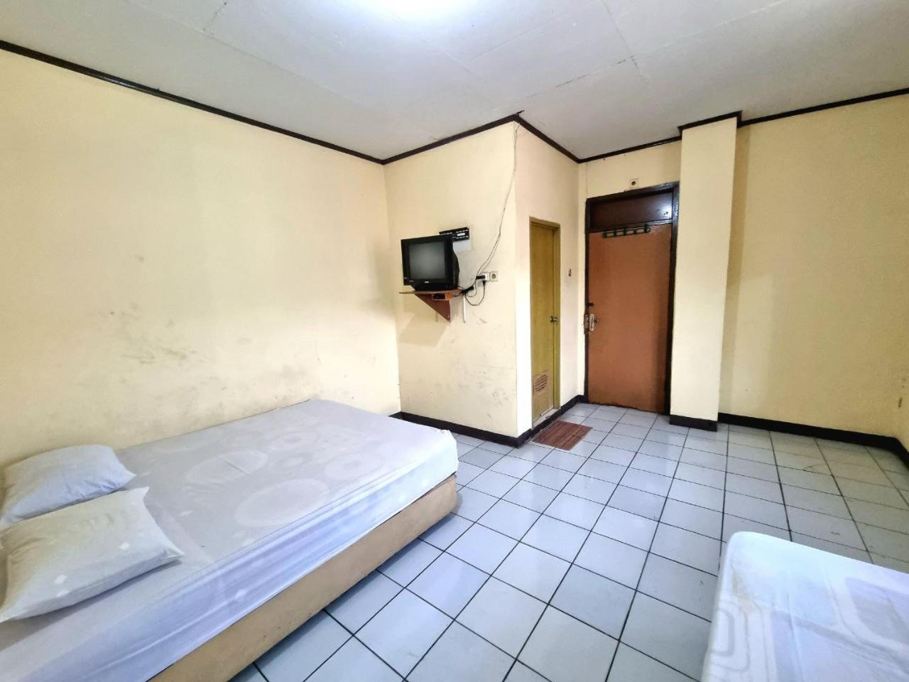 Hotel Harapan Jaya Джакарта Екстериор снимка
