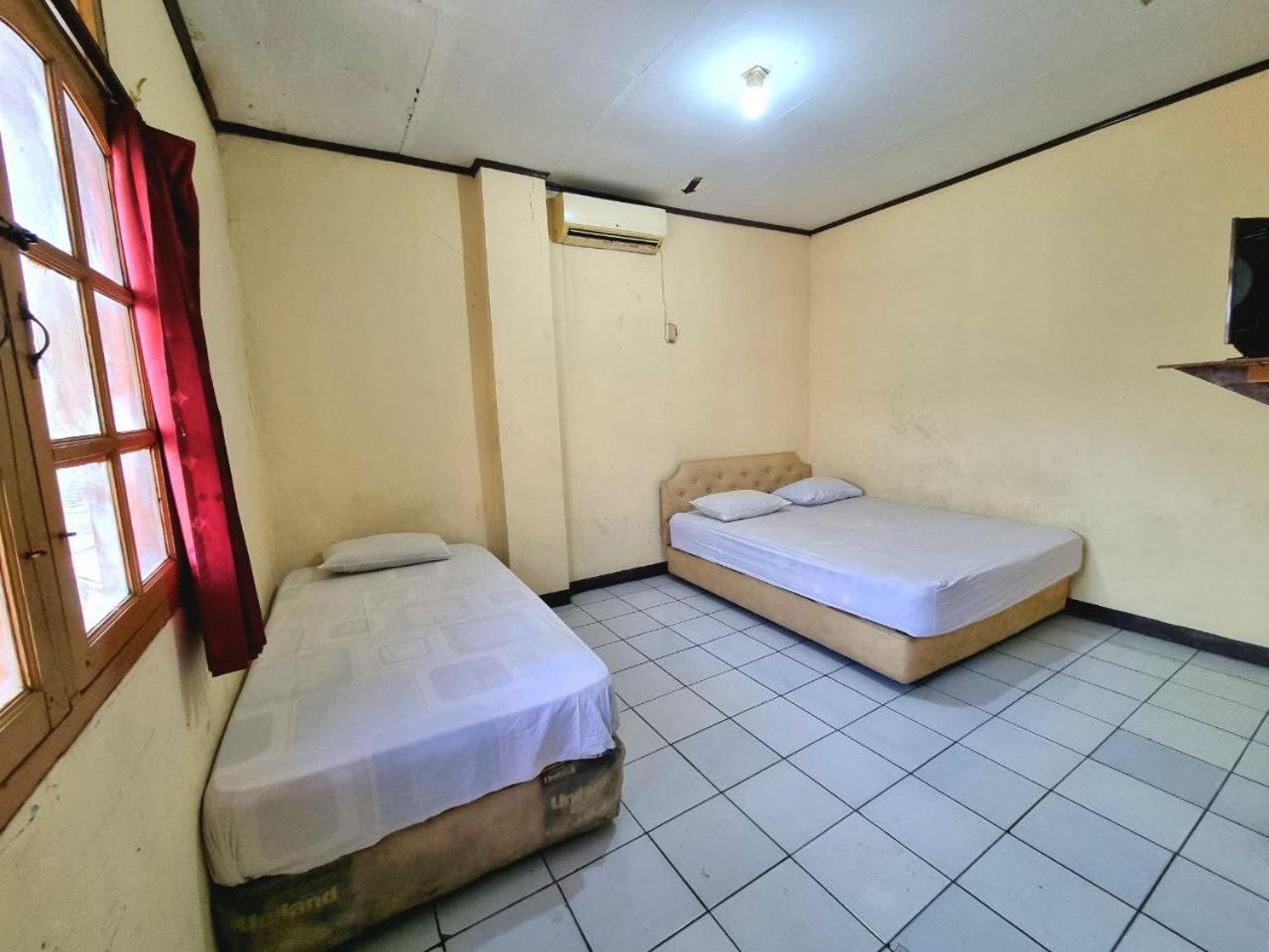 Hotel Harapan Jaya Джакарта Екстериор снимка